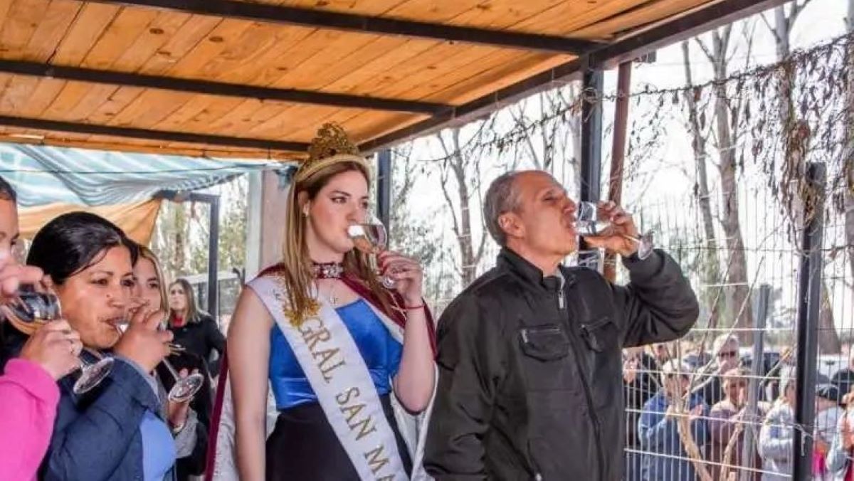 En la inauguración, Rufeil apuntó a que la red hídrica había sido una de sus promesas: