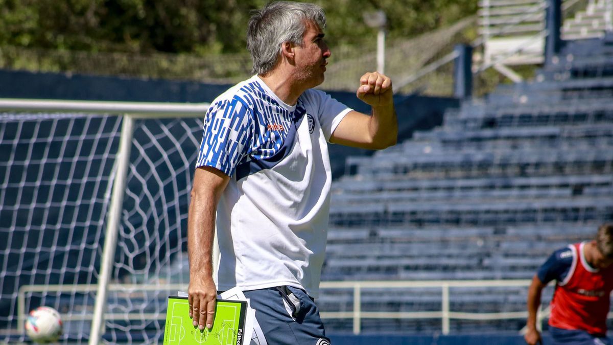 Gabriel Gómez tiene todo listo para el clásico ante el Lobo en Uruguay.