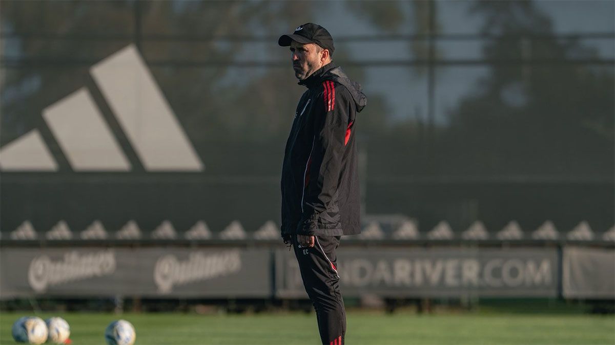 El Chacho Coudet prepara el equipo de River que enfrentará a Belgrano en la final del Torneo Apertura.