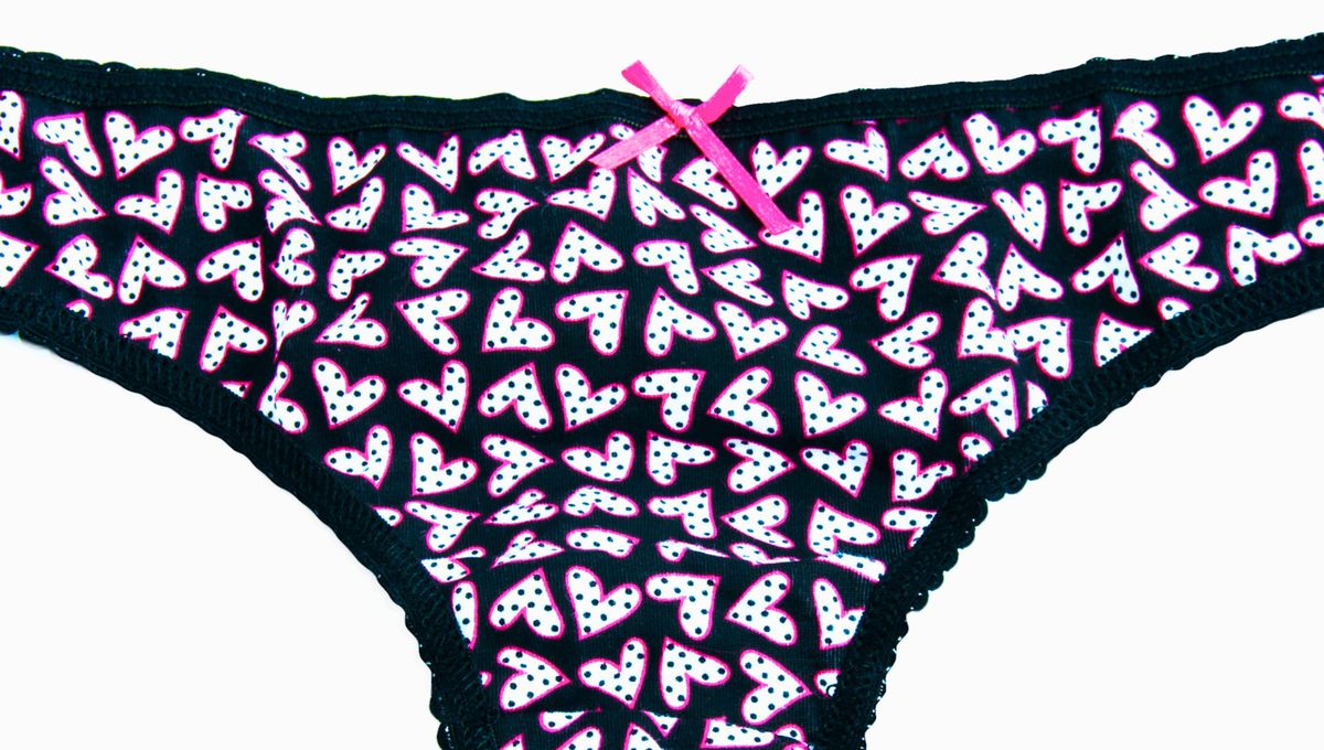 Hoy el moño de la ropa interior es un objeto decorativo que evoca tradición. Hoy el moño de la ropa interior es un objeto decorativo que evoca tradición.