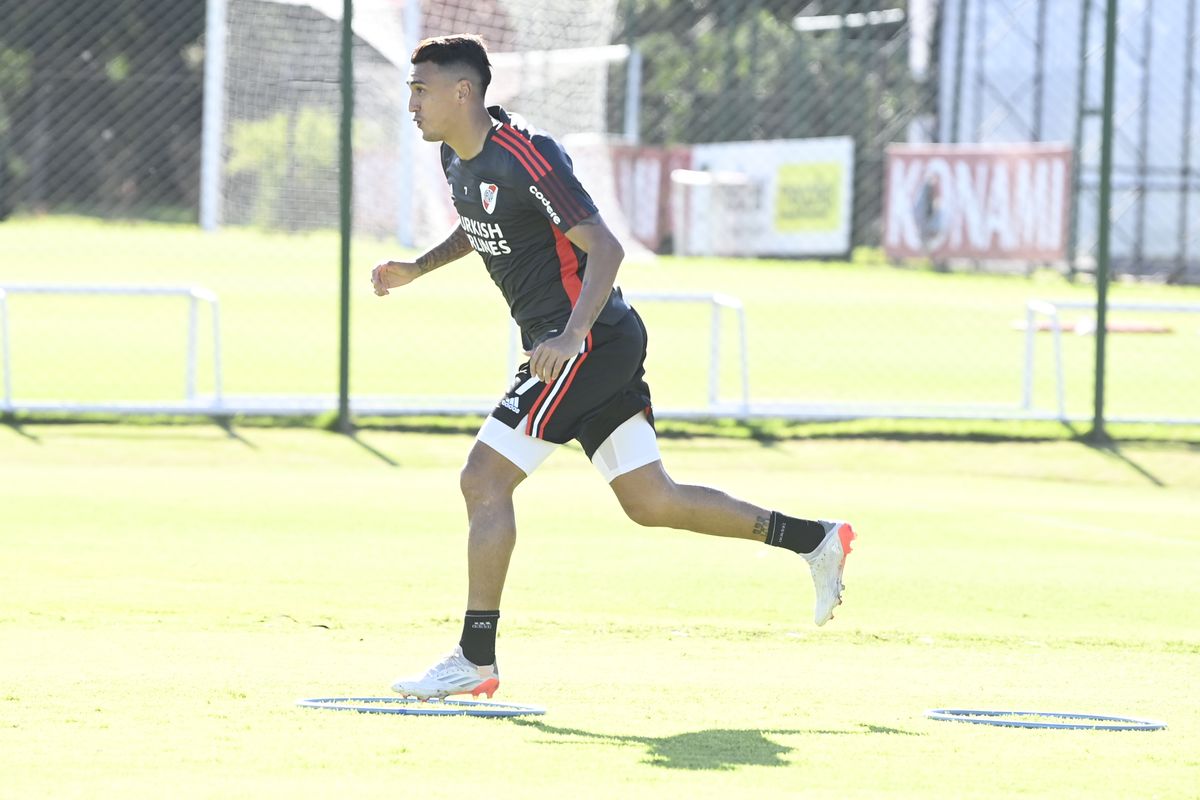 Matías Suárez es uno de los jugadores en duda que tiene River para el Superclásico