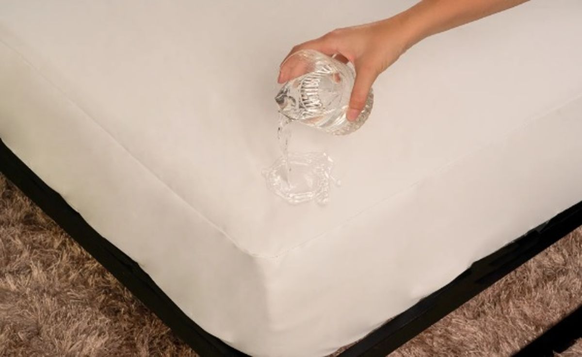 Walmart tiene en oferta una funda impermeable para la cama que te sorprenderá