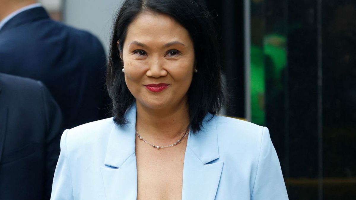 Keiko Fujimori aparece como favorita en las encuestas pero sin el procentaje suficiente para imponerse en primera vuelta. Keiko Fujimori aparece como favorita en las encuestas pero sin el procentaje suficiente para imponerse en primera vuelta.