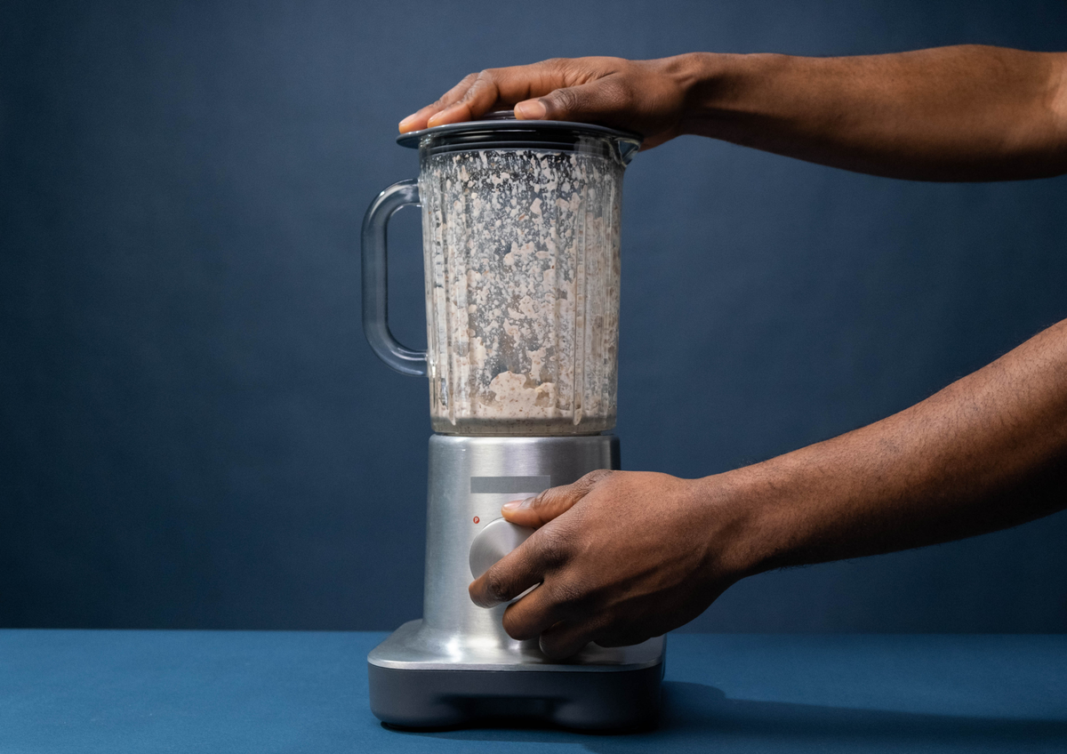 La mayonesa casera es más liviana que la de fábrica. La mayonesa casera es más liviana que la de fábrica.