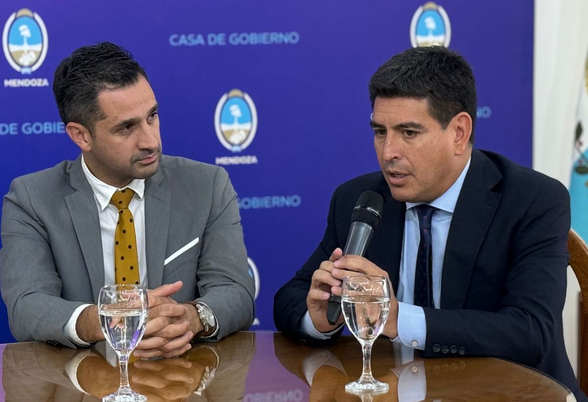 El ministro de Turismo y Cultura de San Luis, Juan Manuel Rigau; y el ministro de Turismo, Cultura y Deporte de San Juan, Guido Romero. El ministro de Turismo y Cultura de San Luis, Juan Manuel Rigau; y el ministro de Turismo, Cultura y Deporte de San Juan, Guido Romero.