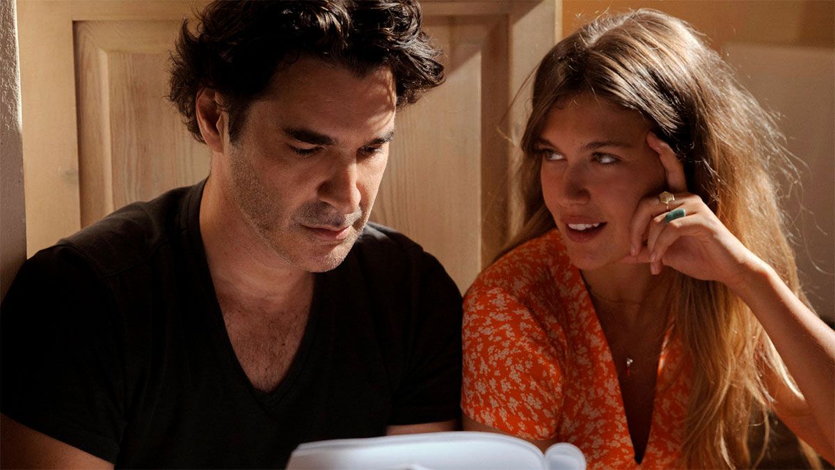 Netflix sumó la mini serie "El maestro y la música azul" y se está llevando todas las miradas.