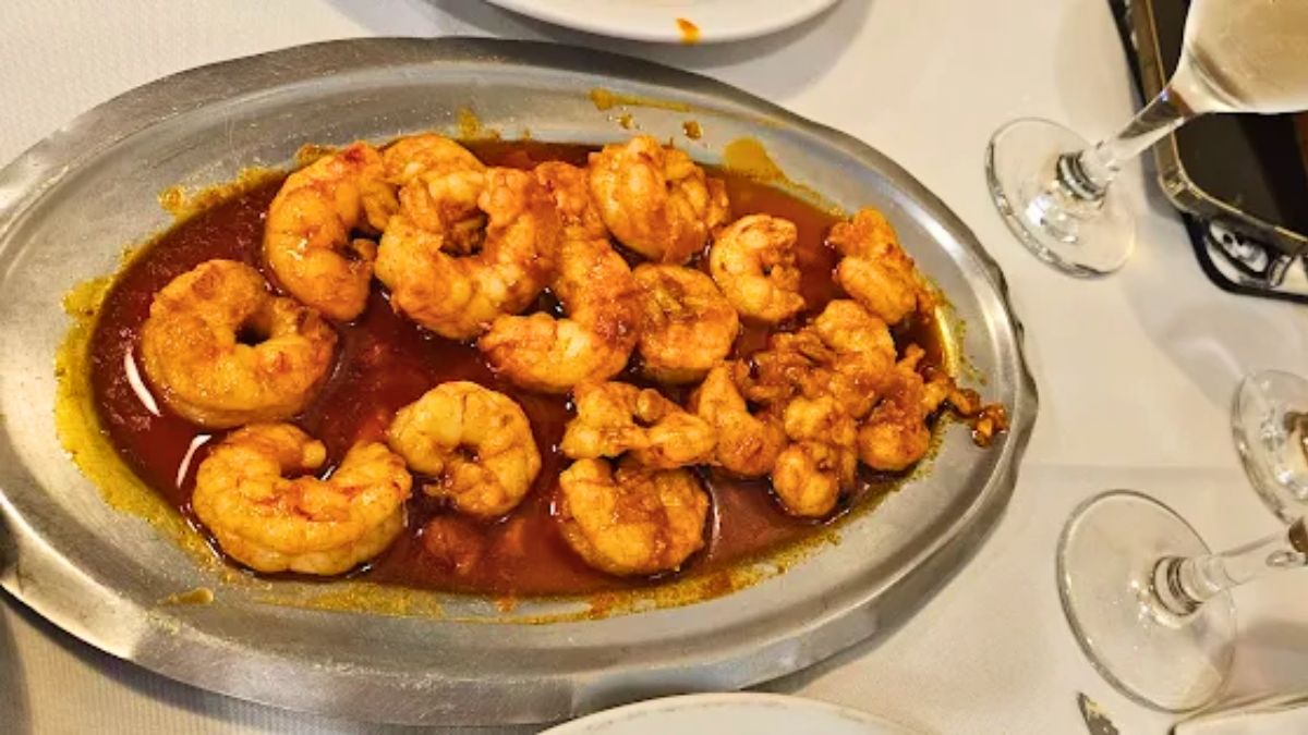 El bodegón también se destaca por especialidades en mariscos. El bodegón también se destaca por especialidades en mariscos.