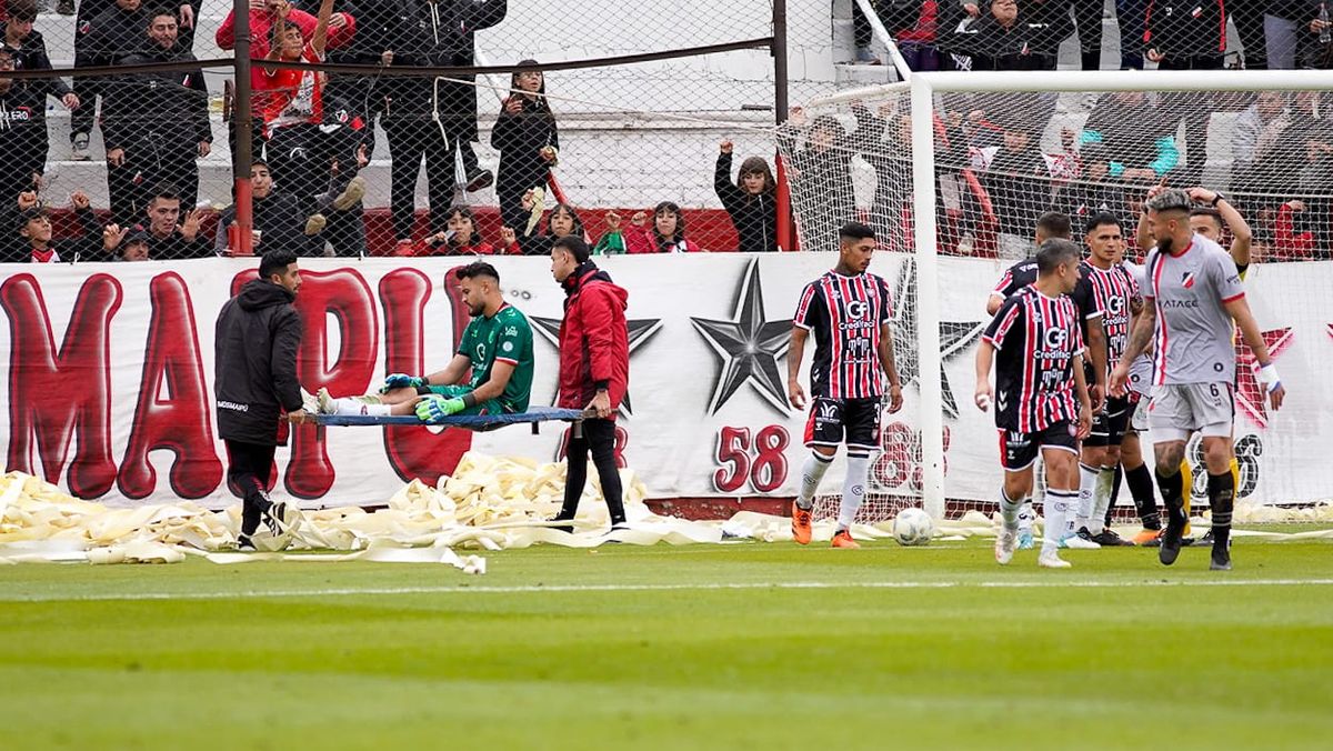Patricio Ostachuk en el partido frente a Chacarita. Patricio Ostachuk en el partido frente a Chacarita.