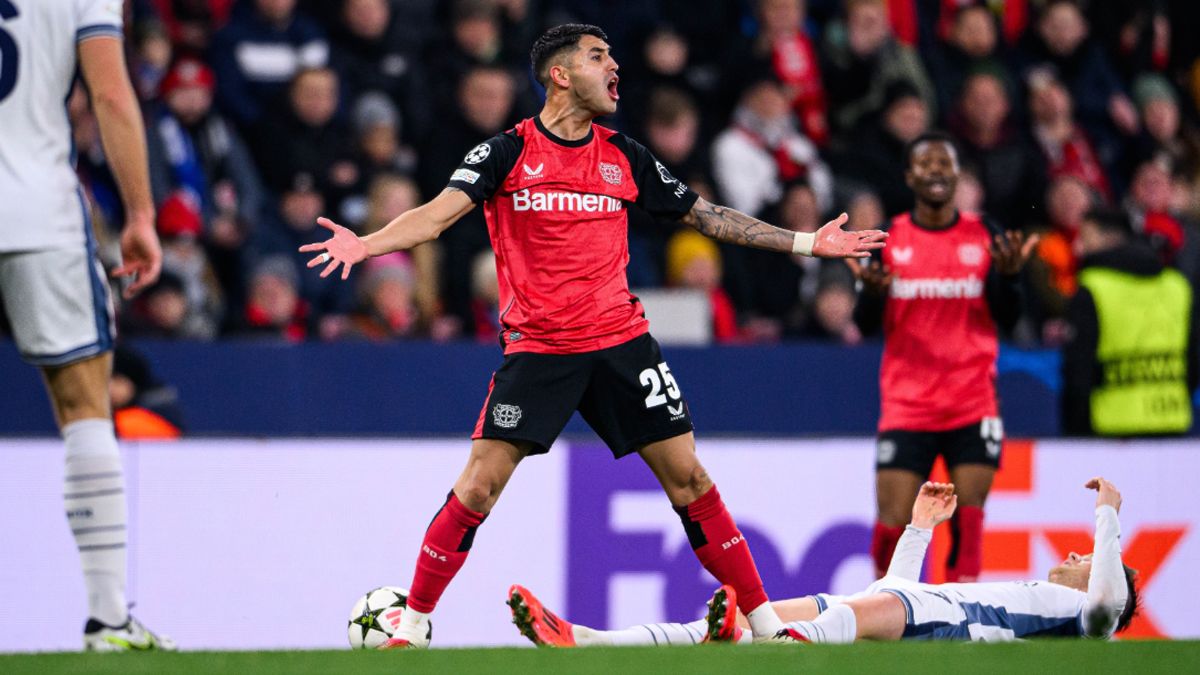 Palacios fue titular en el triunfazo del Leverkusen. Palacios fue titular en el triunfazo del Leverkusen.