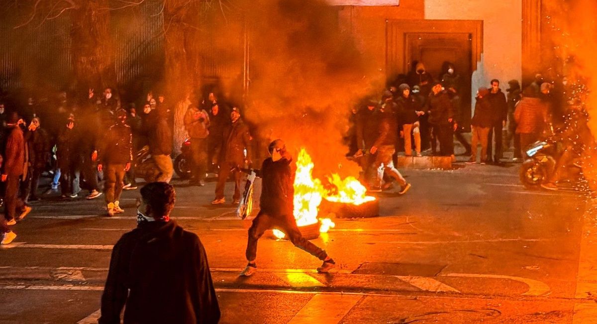 La economía fue la causante silenciosa de las protestas. La economía fue la causante silenciosa de las protestas.