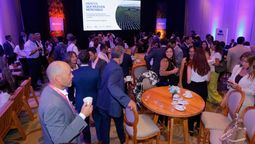 El Foro de Inversiones y Negocios se desarrolla en Mendoza como uno de los eventos clave del sector privado en época de Vendimia. El Foro de Inversiones y Negocios se desarrolla en Mendoza como uno de los eventos clave del sector privado en época de Vendimia.