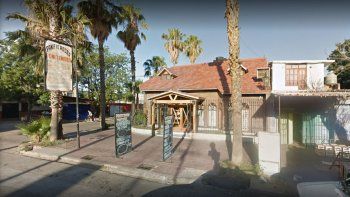 Robaron una panadería y balearon en la cara al guardia de seguridad