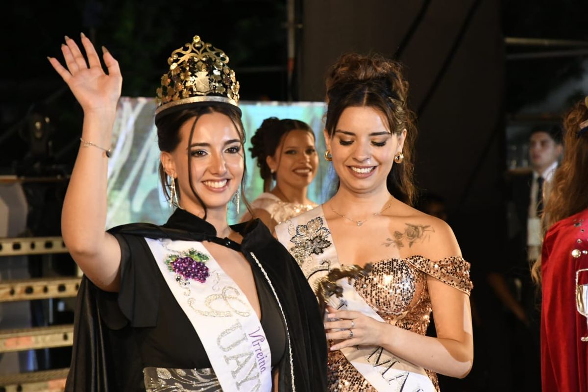 Natalia Sánchez, representante del distrito Jesús Nazareno, fue electa virreina de Guaymallén. Natalia Sánchez, representante del distrito Jesús Nazareno, fue electa virreina de Guaymallén.