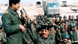 El dictador iraquí Saddam Hussein ordenaba la invasión a Kuwait.