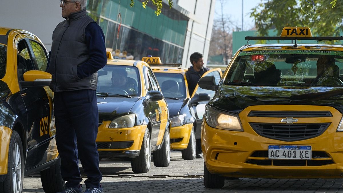 A partir de este 29 de agosto, los taxistas pueden realizar descuentos en los viajes, tal y como lo resolvió la secretaría de Transporte. A partir de este 29 de agosto, los taxistas pueden realizar descuentos en los viajes, tal y como lo resolvió la secretaría de Transporte.