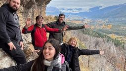 Lorena González (33años), Favio (31), Silvana Amaro (58), Narciso González y Augusto Coda (34), enuna de las tantas fotos que se sacaron durante el viaje.
