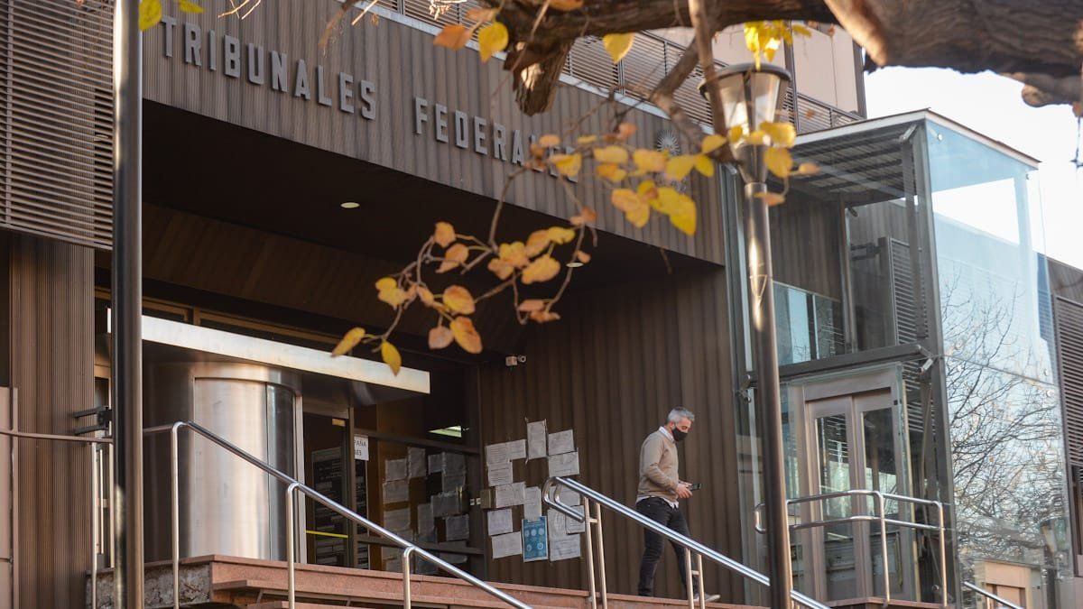 El edificio de Tribunales Federales. Foto: Martín Pravata.