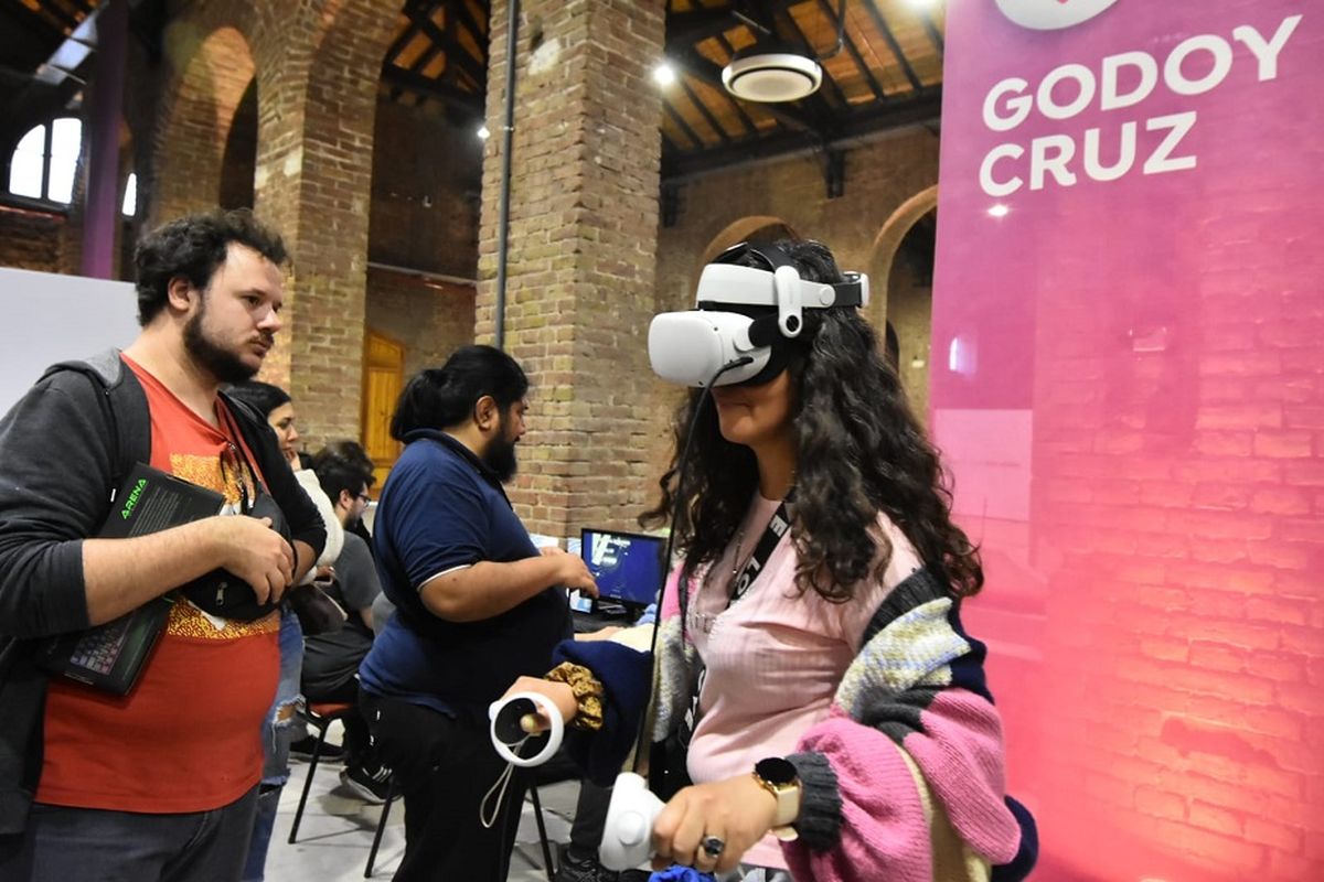 Empresas de tecnología, startups y universidades formarán parte del Underc0de Day 2025. Empresas de tecnología, startups y universidades formarán parte del Underc0de Day 2025.