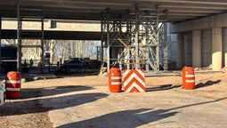 Esperan que el jueves terminen de apuntalar el puente de Ruta 7 y ruta 15, y el viernes el reactor de IMPSA llegaría a YPF.