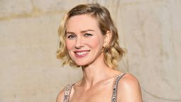 Naomi Watts, protagonista de Al otro lado del mundo, la película de época y romántica de Netflix.