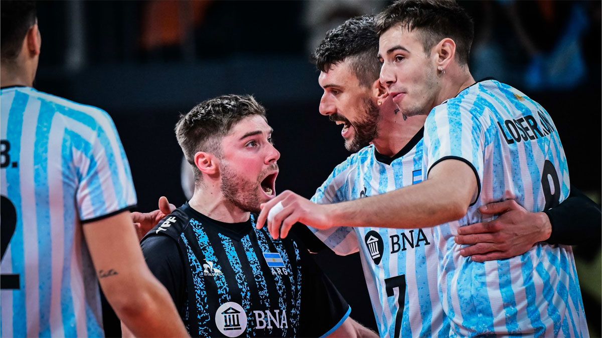 El equipo de vóley, con el mendocino Agustín Loser, jugará ante Japón este miércoles por los Juegos Olímpicos de París 2024. El equipo de vóley, con el mendocino Agustín Loser, jugará ante Japón este miércoles por los Juegos Olímpicos de París 2024.