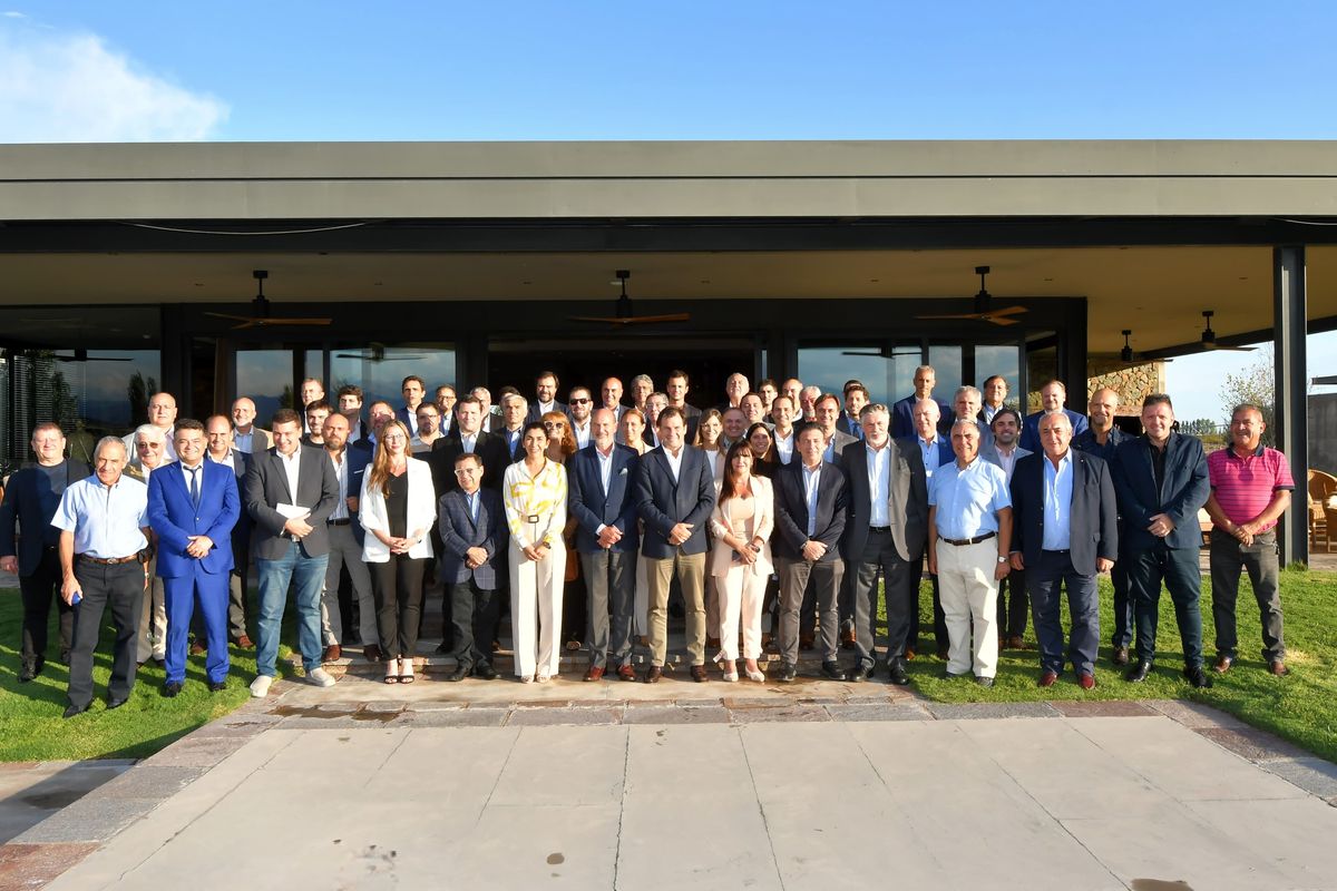 El primer plenario del Consejo Federal Mipyme se realizó en Agrelo, Luján de Cuyo. El primer plenario del Consejo Federal Mipyme se realizó en Agrelo, Luján de Cuyo.