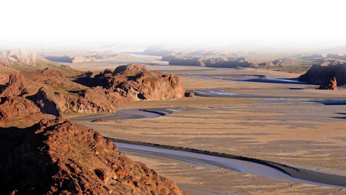 La mejor época para viajar a San Pedro de Atacama, desde el punto de vista climático, sería la primavera o el otoño. La mejor época para viajar a San Pedro de Atacama, desde el punto de vista climático, sería la primavera o el otoño.