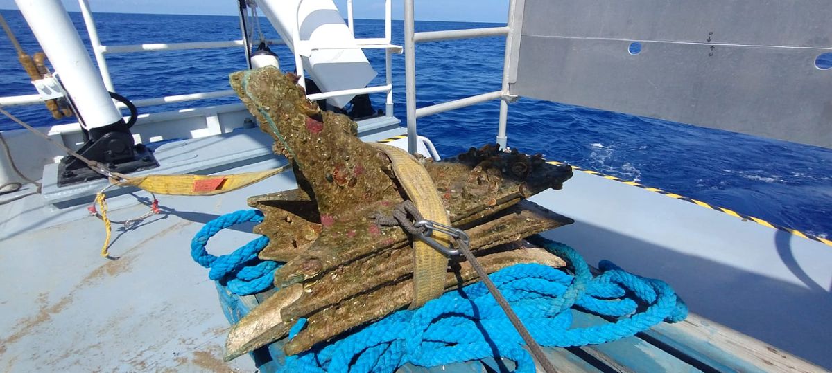 El ariete se utilizaba para hundir embarcaciones enemigas. El ariete se utilizaba para hundir embarcaciones enemigas.