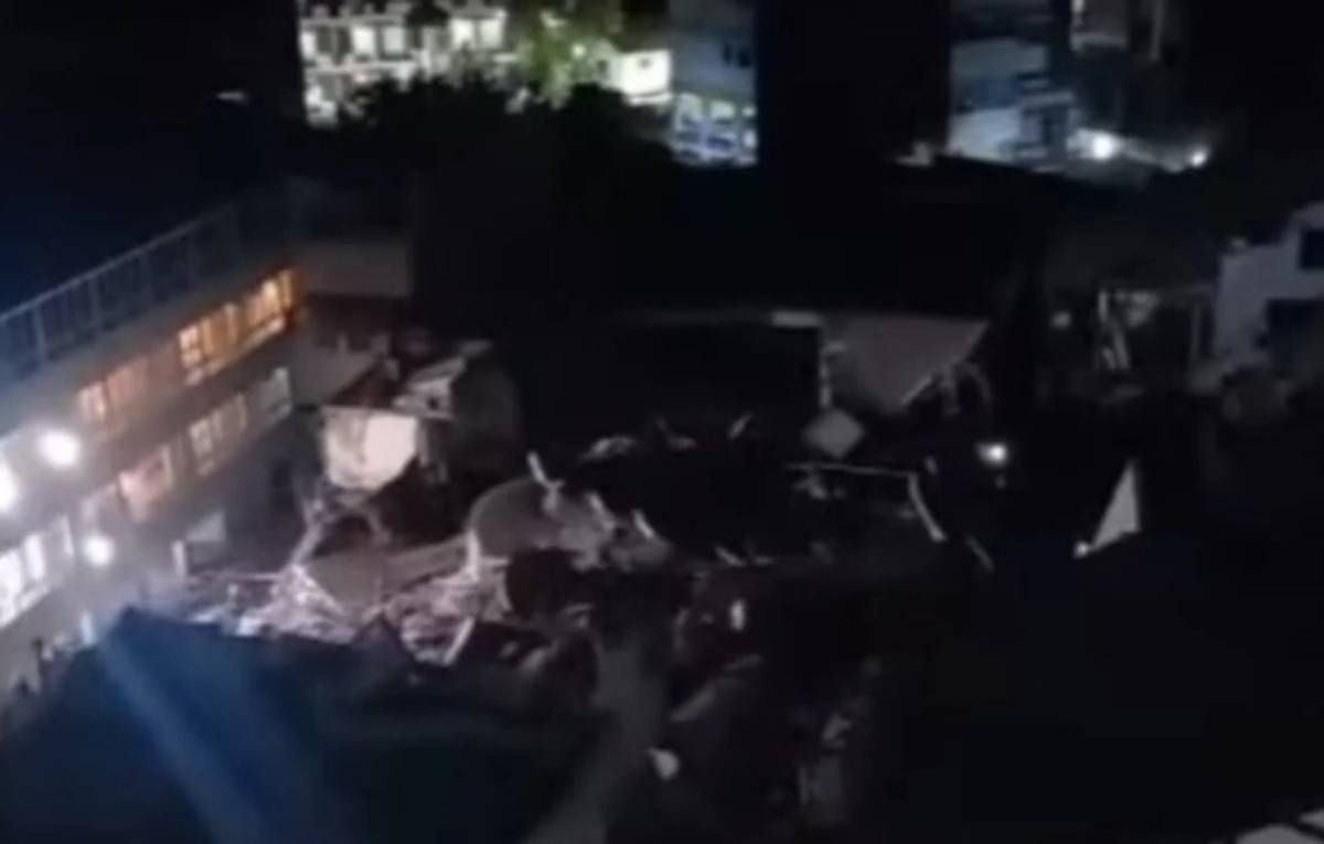 Se derrumbó un edificio en Villa Gesell: los bomberos buscan personas atrapadas entre los escombros