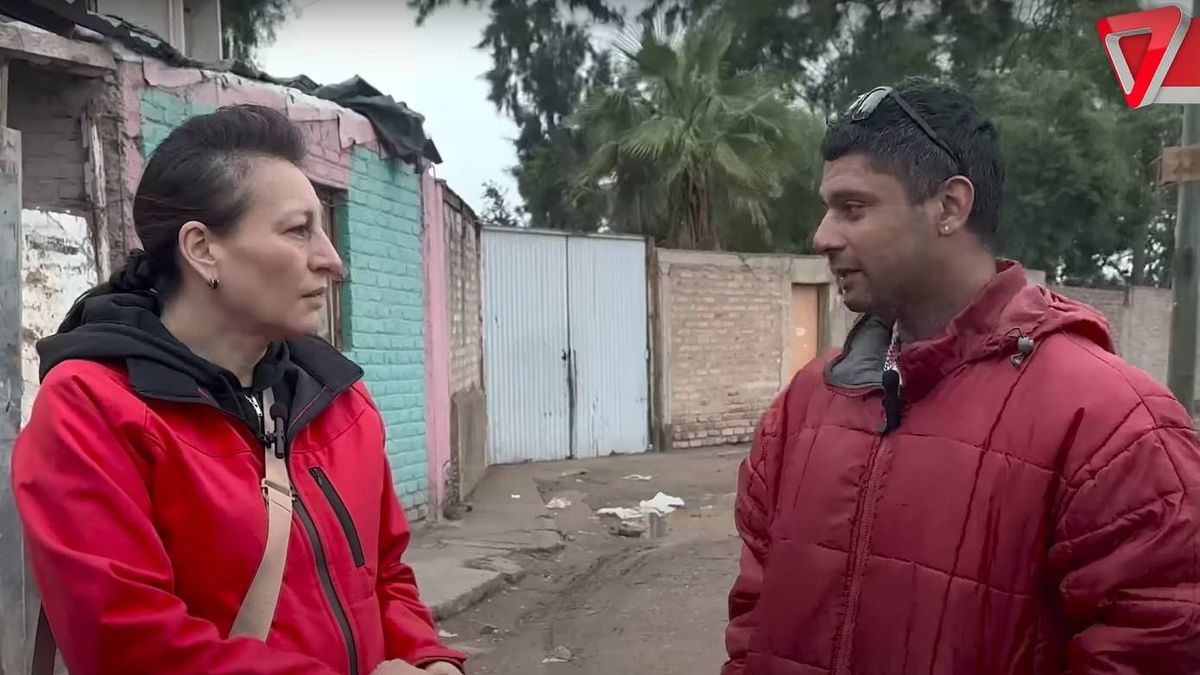 La periodista Carina Scandura realizó un informe multimedia para Grupo América Interior. Donde aparece la pared celeste funcionaba el búnker narco que fue derrivado este viernes en el Campo Papa. La periodista Carina Scandura realizó un informe multimedia para Grupo América Interior. Donde aparece la pared celeste funcionaba el búnker narco que fue derrivado este viernes en el Campo Papa.