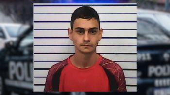 La corta vida del Pimiento, víctima de un crimen en el barrio La Gloria: tiroteos, robos y violencia a la Policía La corta vida del Pimiento, víctima de un crimen en el barrio La Gloria: tiroteos, robos y violencia a la Policía