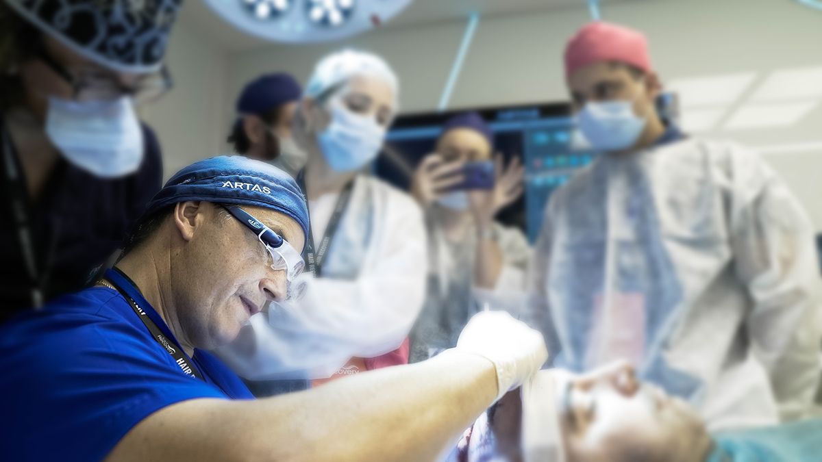 Hair Recovery fue la sede en la que los profesionales más importantes a nivel mundial estuvieron presentes para compartir sus conocimientos y realizar prácticas.