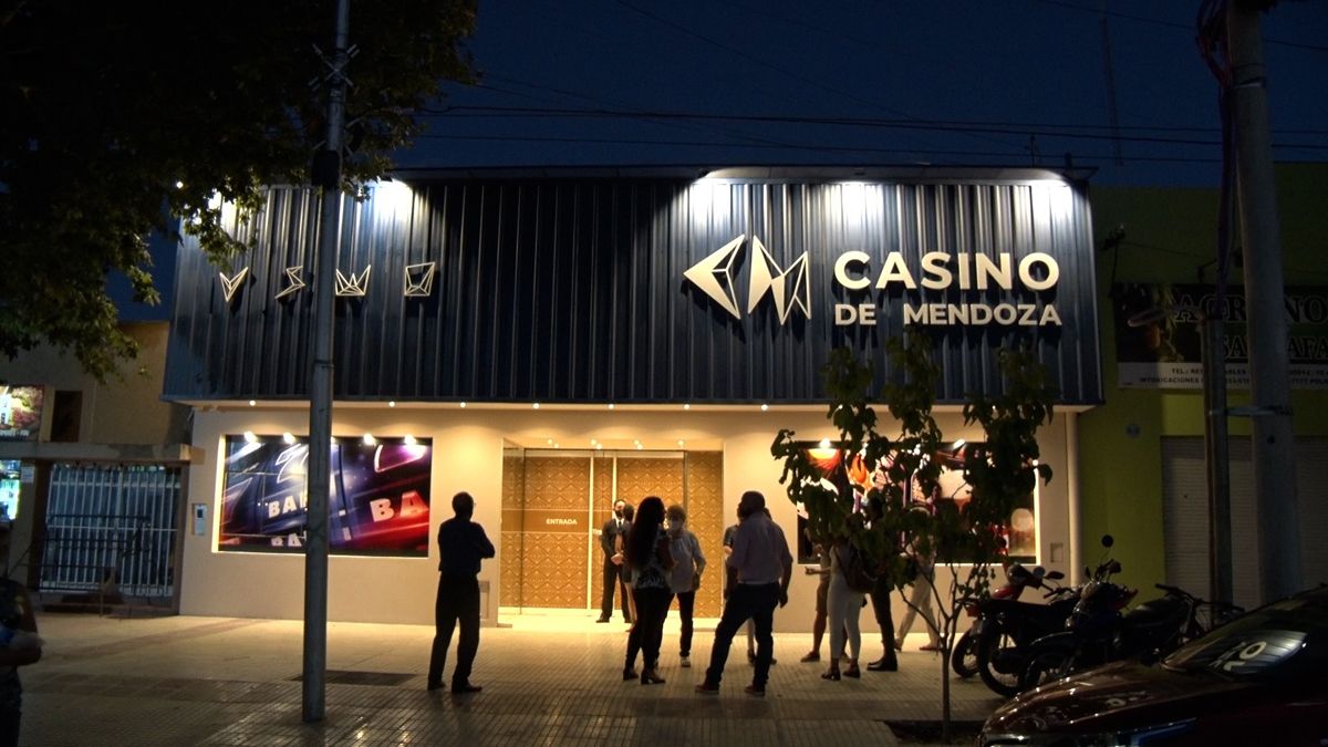 Fue inaugurada una sala provisoria de Casino de Mendoza en General Alvear. En dos años esperan contar con un nuevo edficio que incluirá un hotel cuatro estrellas.