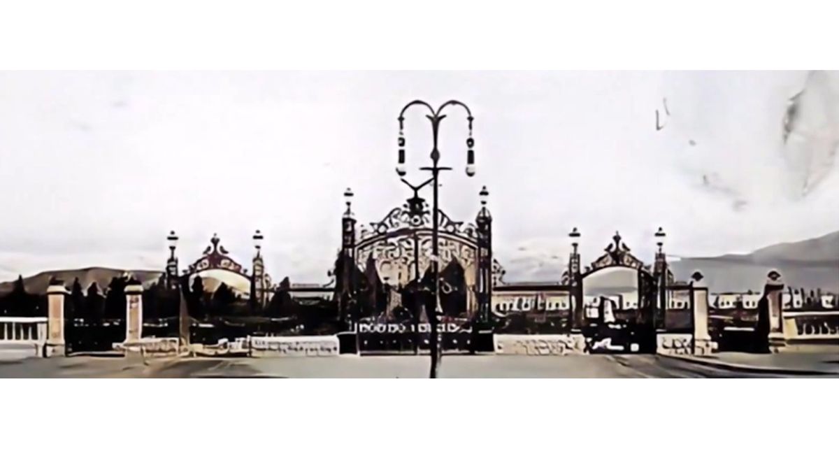 Así se veía la entrada del Parque General San Martín en 1908, en los costados se pueden ver los portones perdidos