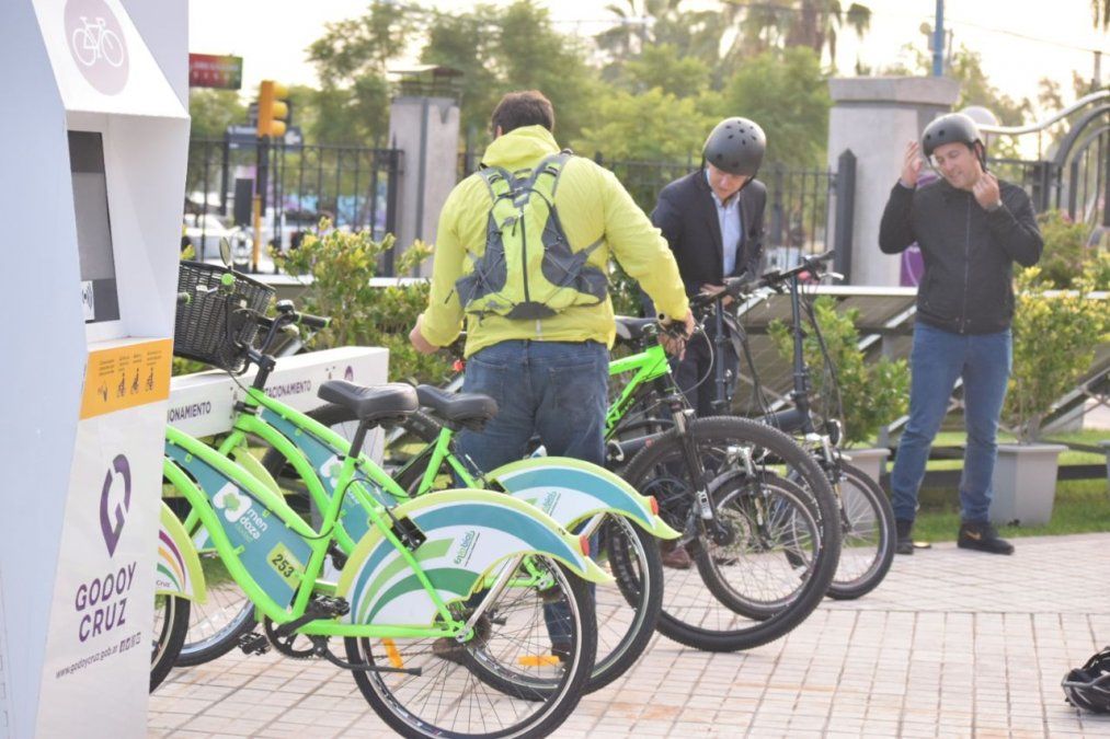 Godoy Cruz aumenta a $7.000 el Ítem Bici que estaba en $3.900 para alentar el uso de este medio de transporte y evitar el micro entre sus empleados.