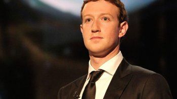 Zuckerberg cumple años y reimagina Facebook