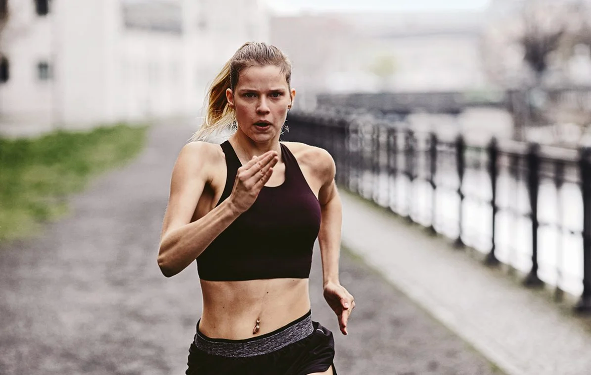 Correr implica un mayor desgaste. Correr implica un mayor desgaste.