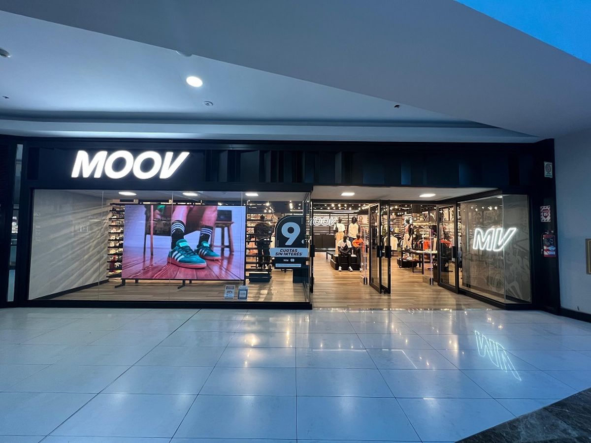 Moov abrió un moderno lugar con ropa urbana y deportiva. Moov abrió un moderno lugar con ropa urbana y deportiva.