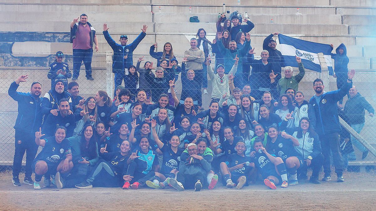 La Lepra gritó campeón en San Luis. Foto: Efraín Córdova - Fútbol Femenino CSIR