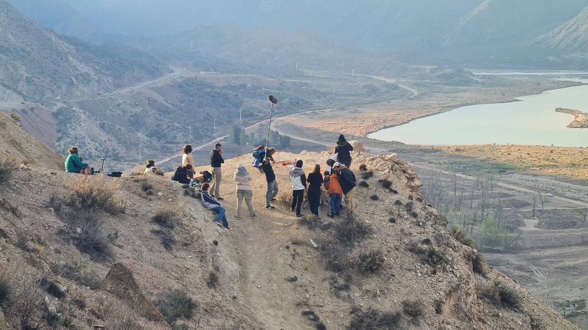 Potrerillos fue una de las locaciones del rodaje de la ópera prima de la joven directora de cine que se exhibió en varios festivales. Potrerillos fue una de las locaciones del rodaje de la ópera prima de la joven directora de cine que se exhibió en varios festivales.