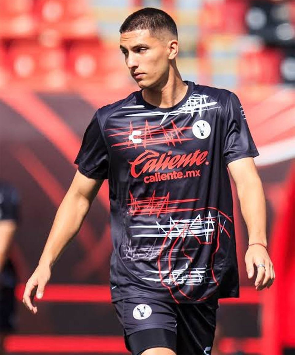 Ezequiel Bullaude tiene nuevo club.