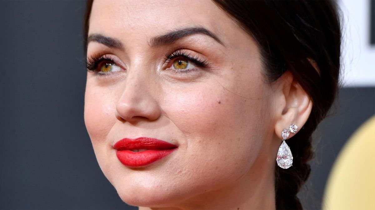 La actriz Ana de Armas interpreta a Dani Miranda en la película de Netflix.