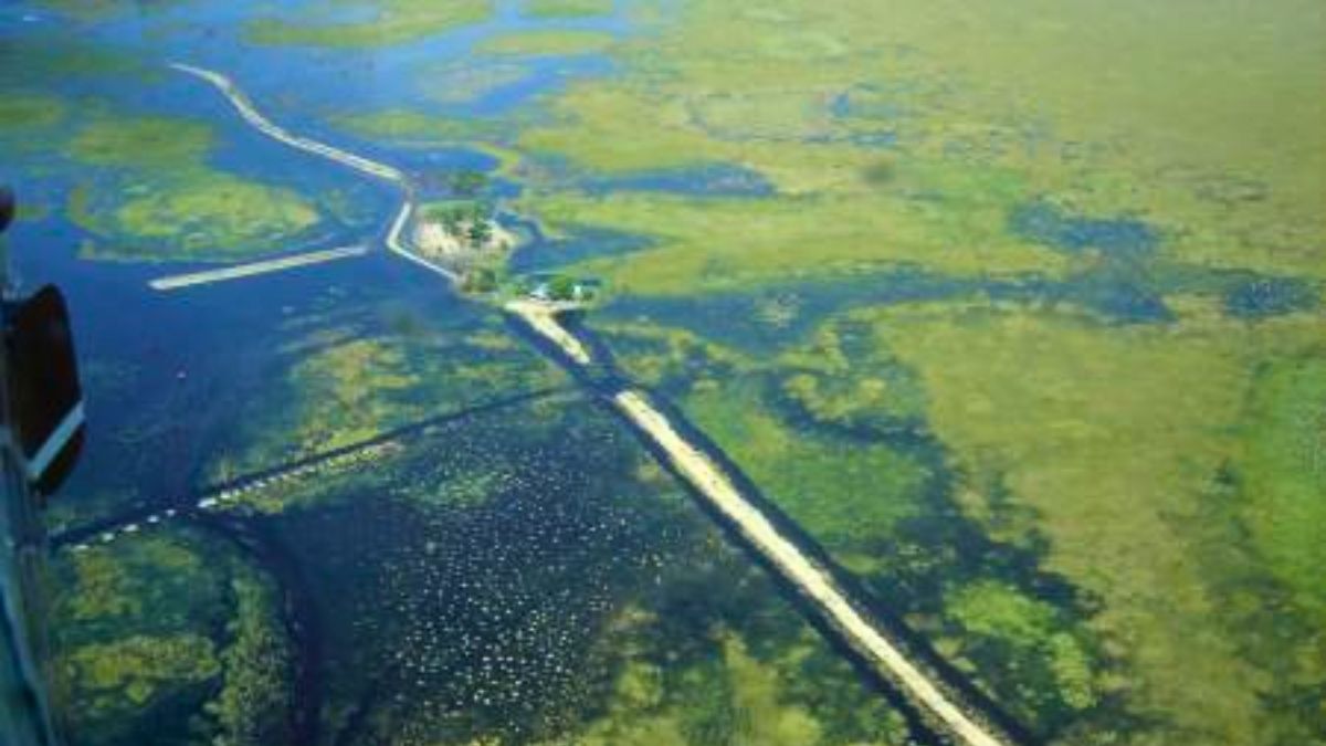 Vista aérea del pueblo de Yahaveré. Vista aérea del pueblo de Yahaveré.