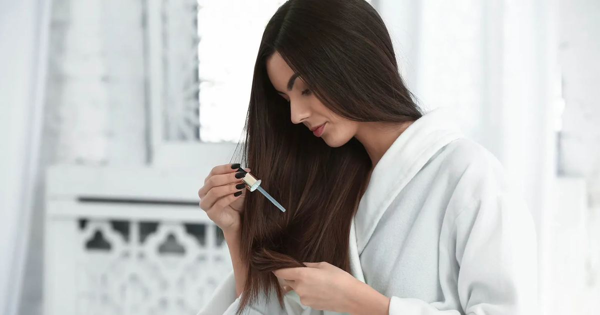 Si quieres aplicar aceite en tu cabello y aprovechar los beneficios