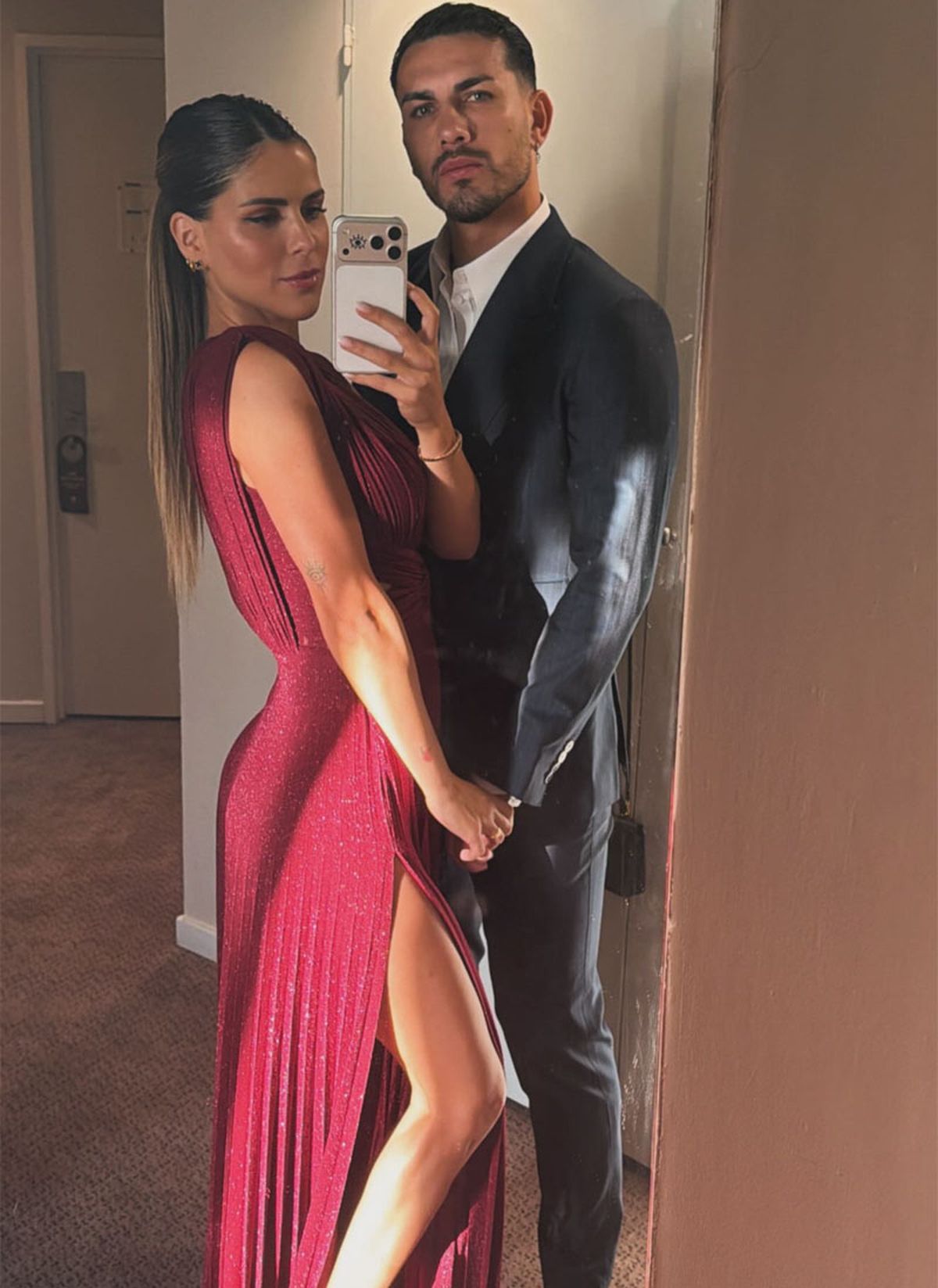 Leandro Paredes y su mujer fueron al casamiento de Zen&oacute;n.