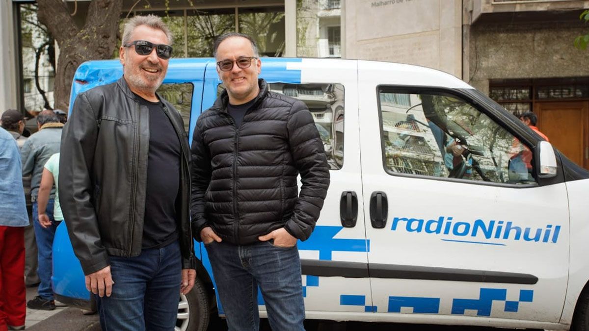 Radio Nihuil festejó sus 66 años desde la Peatonal de la Ciudad de Mendoza