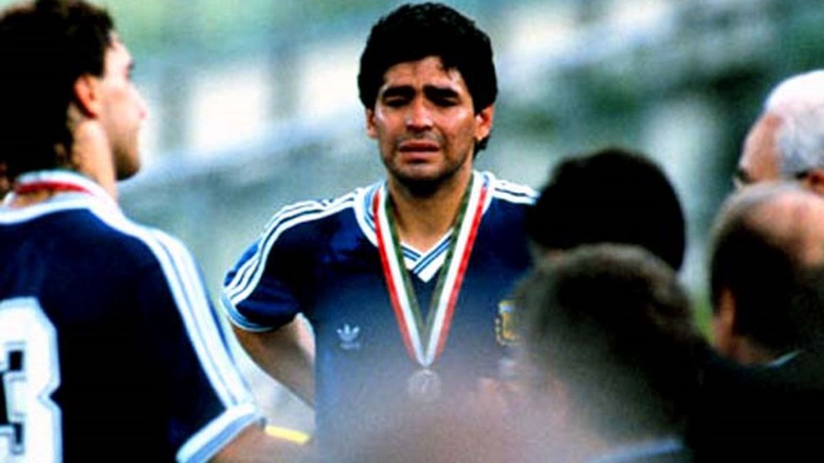 En Italia 90 lloró tras perder la final.
