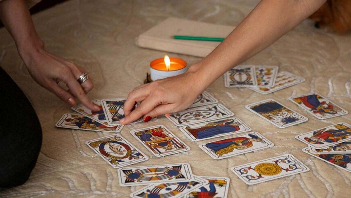 Tarot: descubre tu destino para hoy sábado 24 de agosto de 2024
