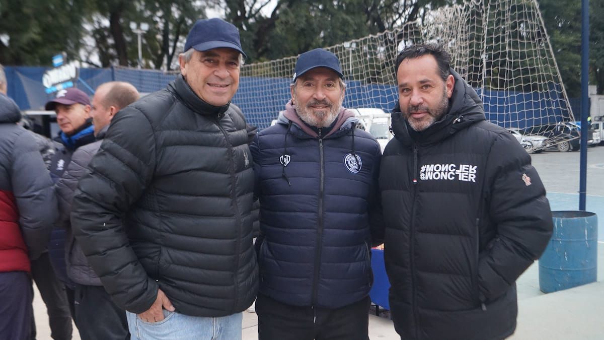 Las Mejores Fotos De Los Hinchas De Independiente Rivadavia En El ...