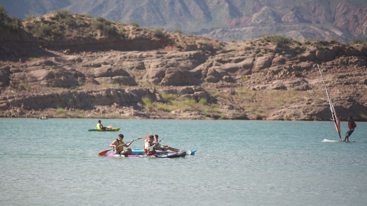 Hasta el martes, una ola de calor afectará el Gran Mendoza. Las temperaturas superarán los 37° y se esperan tormentas durante el fin de semana.